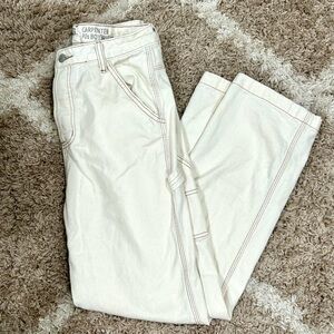 White Cream 90s SONG boyfriend Carpenter jeans, size 7/28